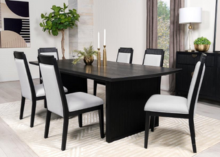 Brookmead 7-Piece Rectangular Dining Set With 18″ Removable Extension Leaf Black