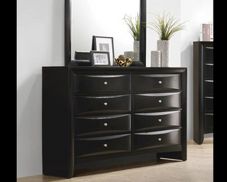 Briana Rectangular 8-Drawer Dresser Black